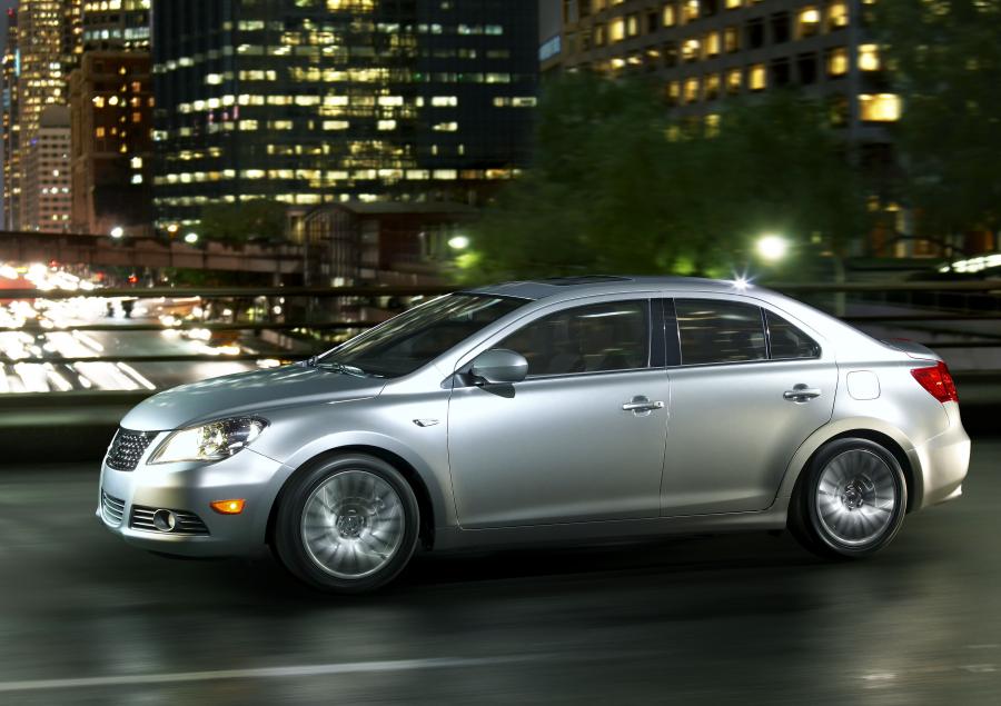  Suzuki Kizashi 2010 года  (фото 44 из 136)